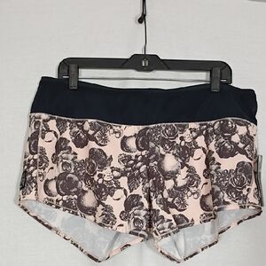 NWT Oiselle Toolbelt Roga Rose Botanical Print Shorts Women's Size 14 Workout